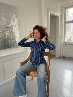 Design By Si Alberte figursyet skjorte med striber - Mørkeblå/Sort Outlet