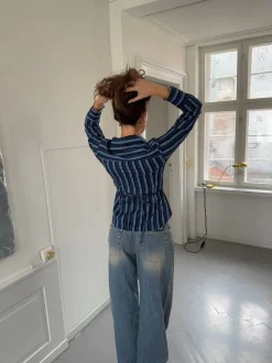 Design By Si Alberte figursyet skjorte med striber - Mørkeblå/Sort Outlet