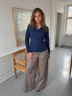 Design By Si Alberte figursyet skjorte - Navy New