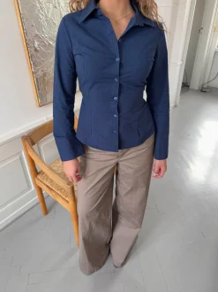 Design By Si Alberte figursyet skjorte - Navy New