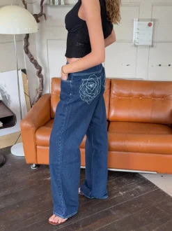 Design By Si Alvina jeans med blomsterdetalje - Mørk denim Online