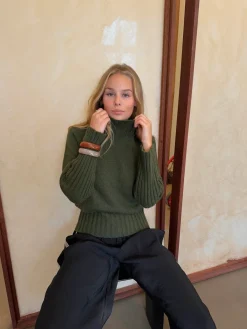 Design By Si Alyssa striktrøje med turtleneck - Grøn