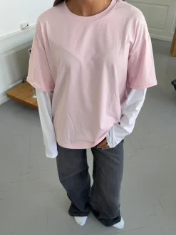 Design By Si Amalie t-shirt med ærmer - Lyserød/hvid Outlet