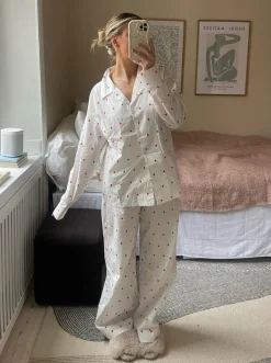 Design By Si Ane pyjamas bukser med hjerter - Hvid Best
