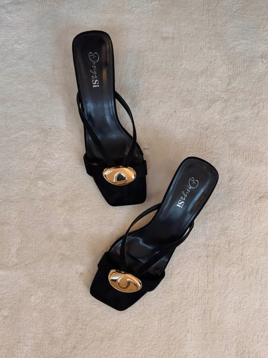 Design By Si Annaline mules med gulddetalje - Sort/guld Discount