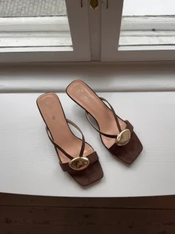 Design By Si Annaline mules med gulddetalje - Brun/guld Clearance