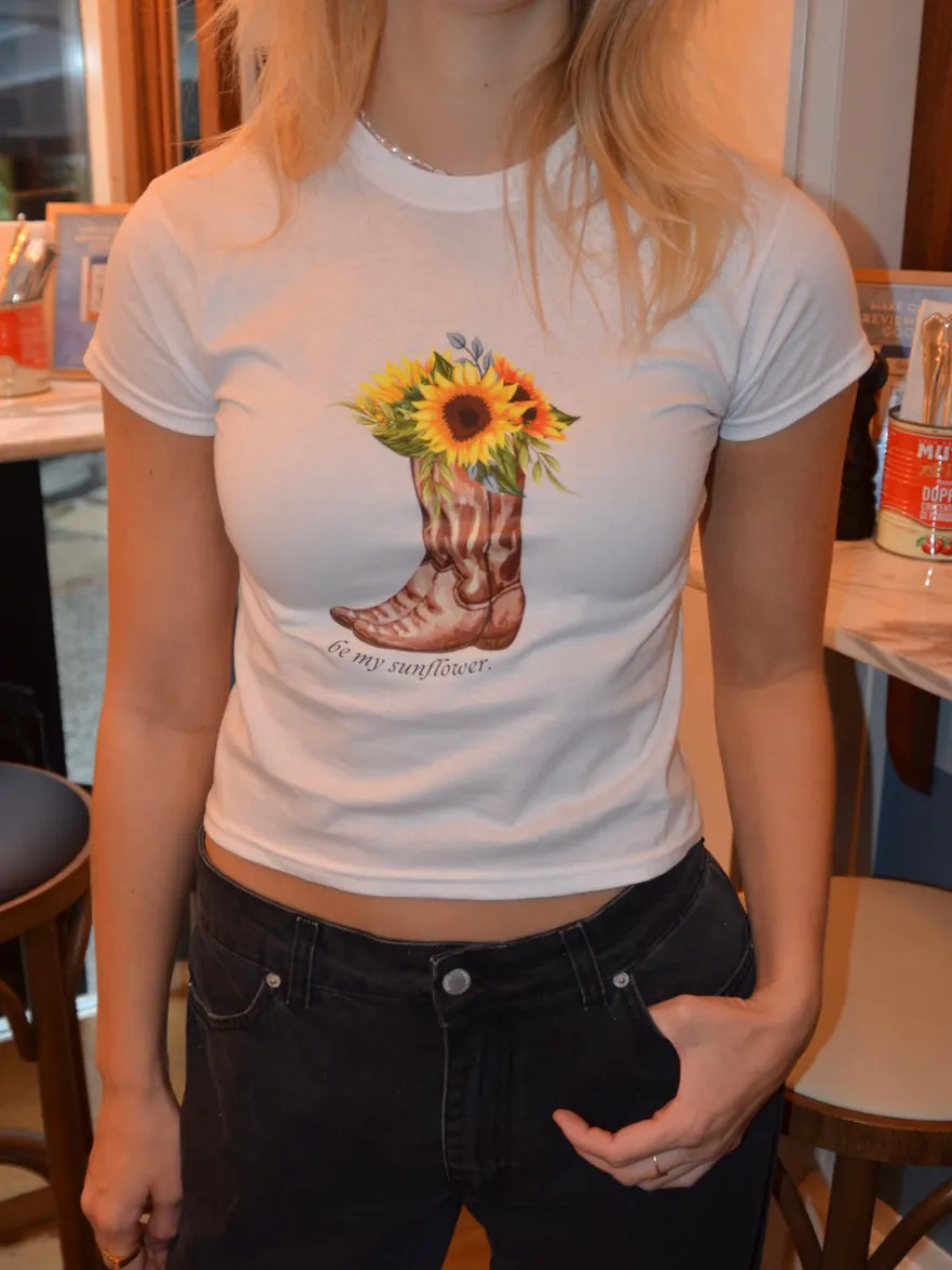 Design By Si Be my sunflower baby tee - Hvid Clearance
