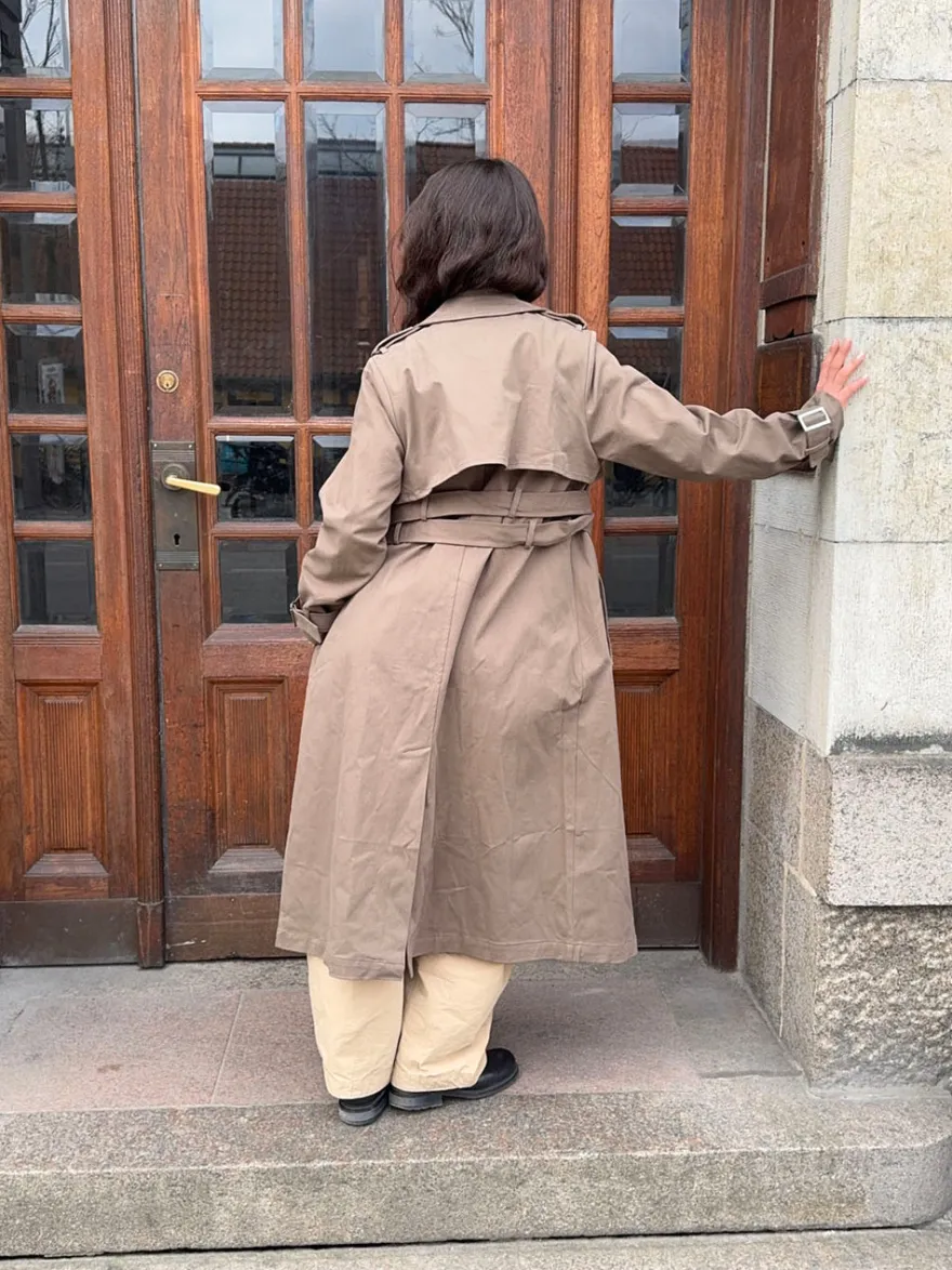 Design By Si Bitta trenchcoat - Brun
