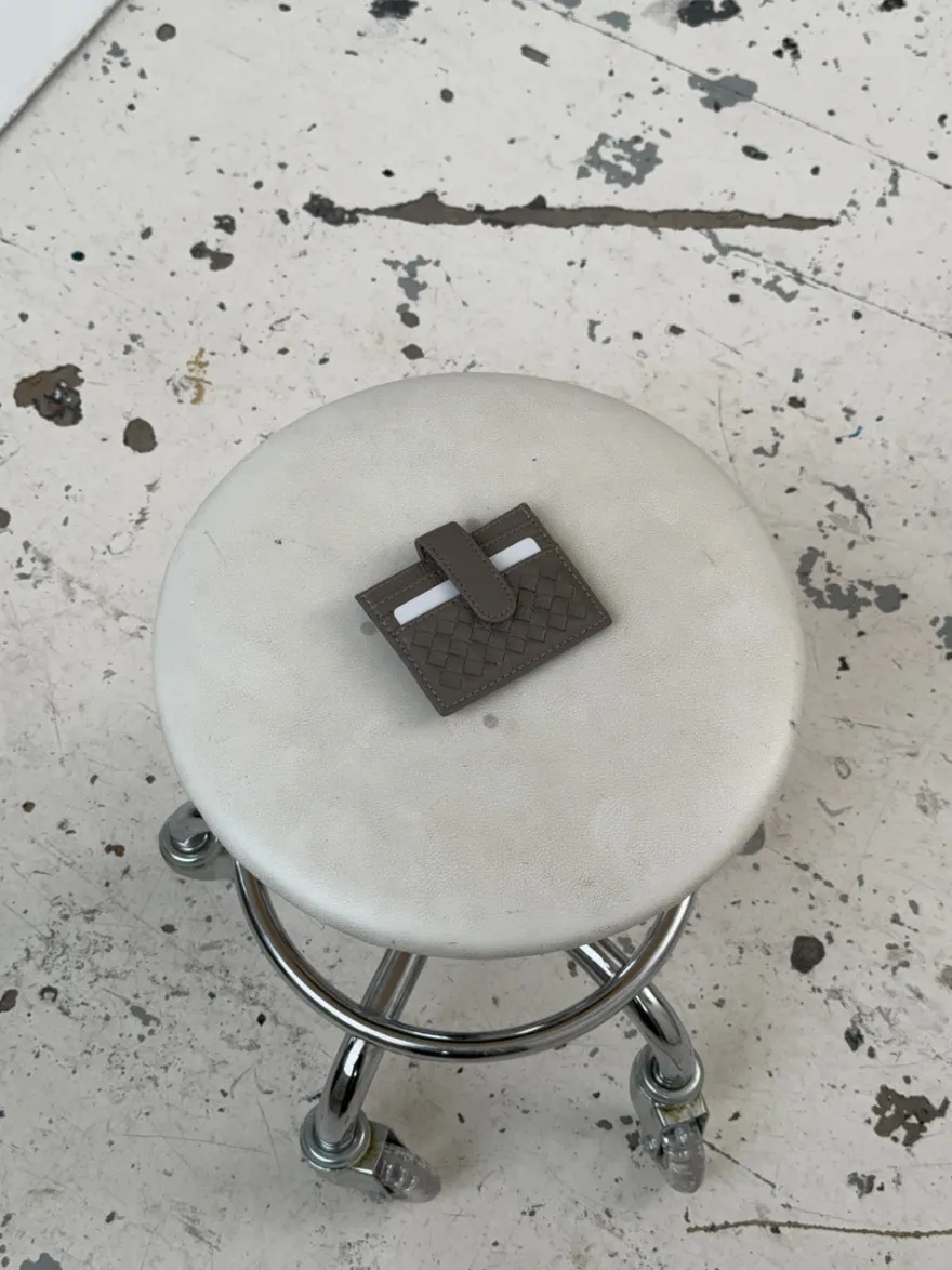 Design By Si Boston flettet kortholder - Grå Best