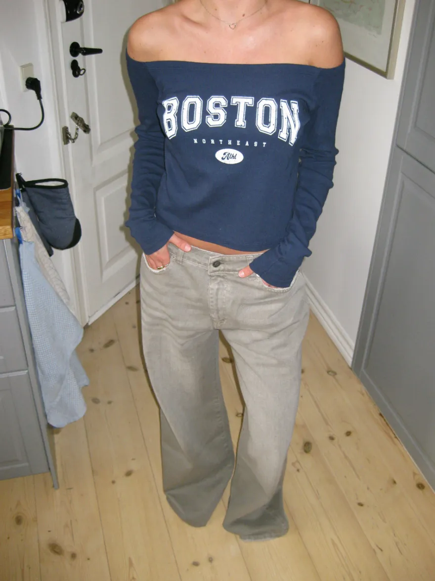 Design By Si Boston off-shoulder bluse - Blå Discount