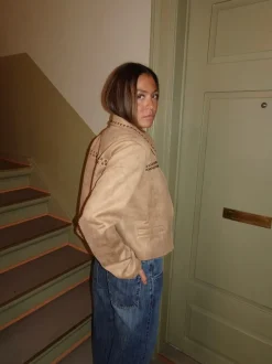 Design By Si Camela jakke med nitter - Beige Hot