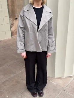 Design By Si Catinka trenchcoat - Grå Outlet