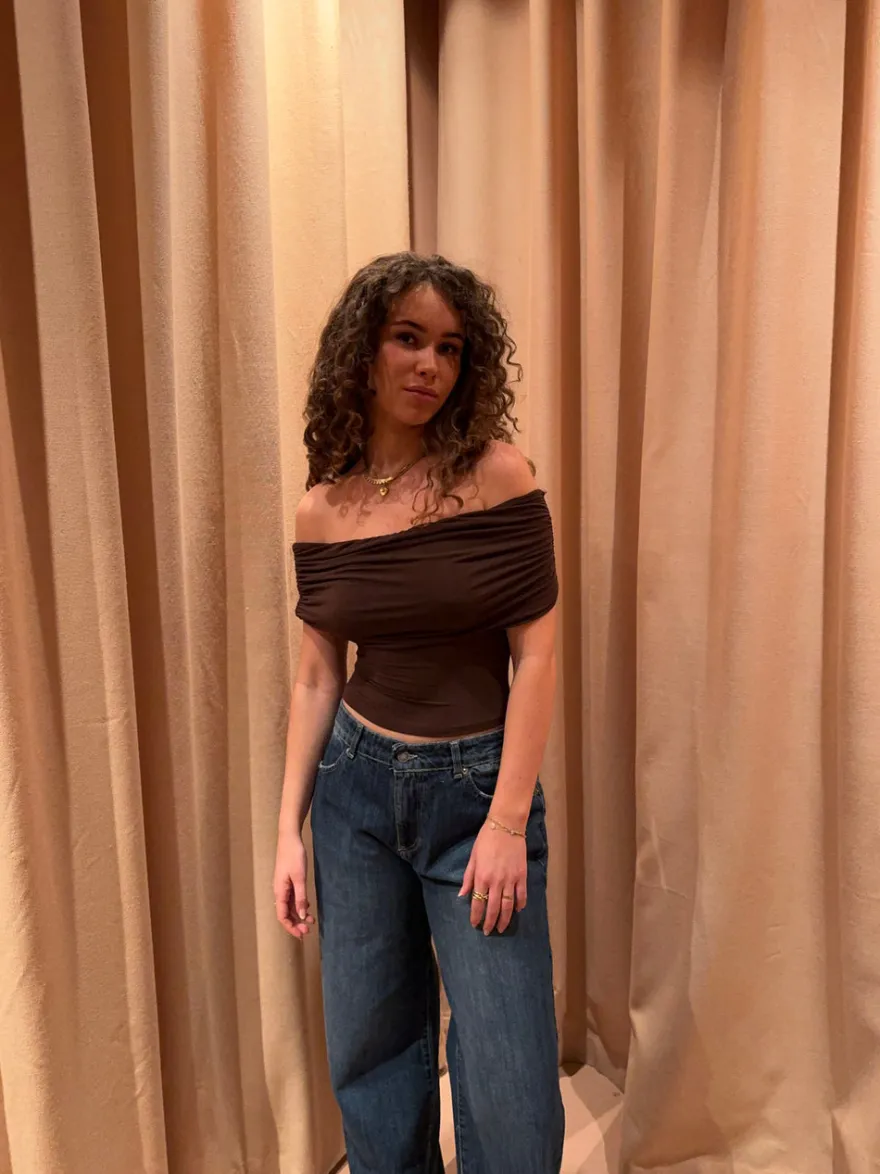 Design By Si Celora off shoulder top - Brun Clearance