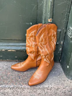 Design By Si Cille cowboystøvler i imiteret læder - Brun Online