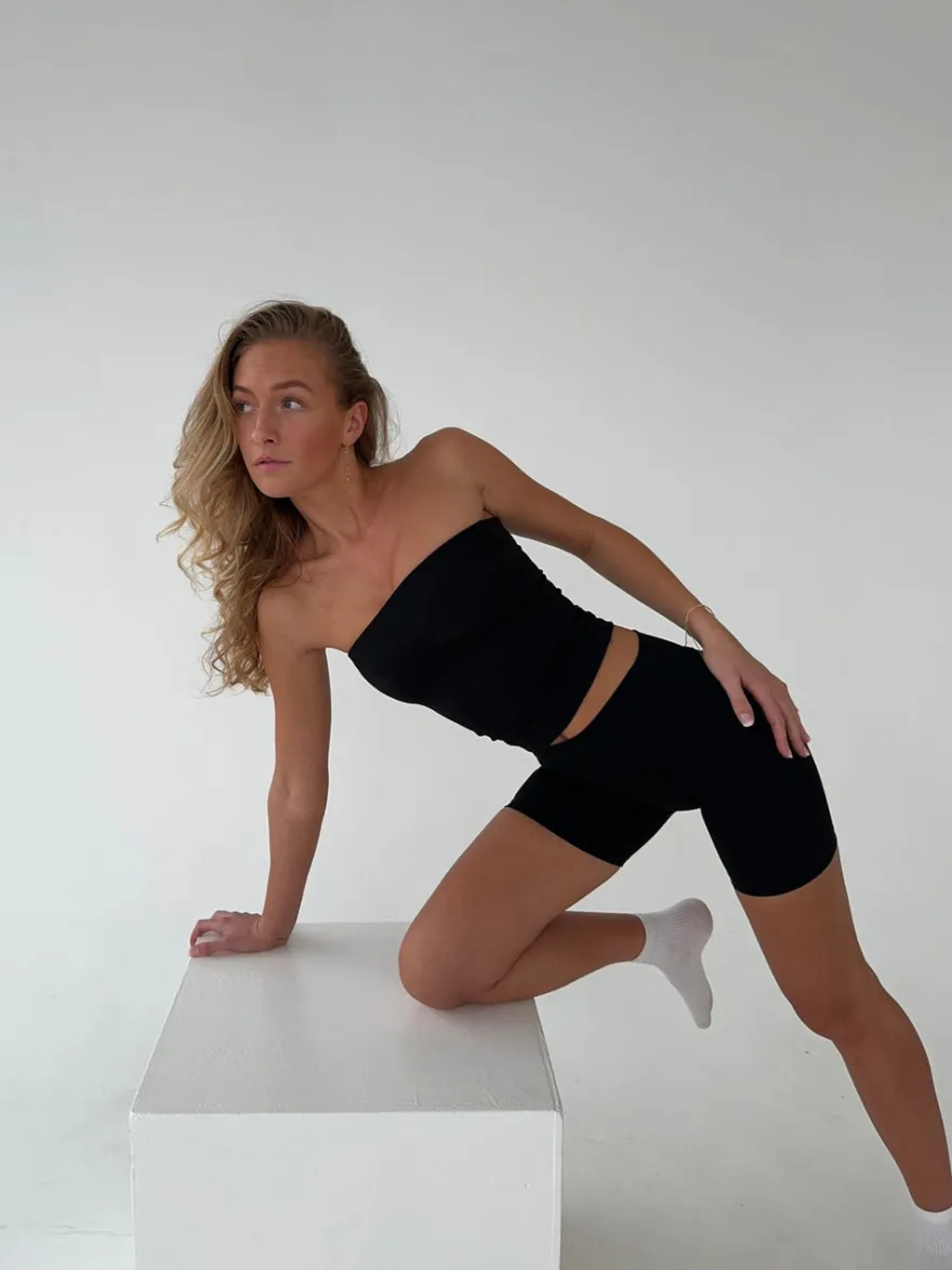 Design By Si Core tube top - Jet Black New