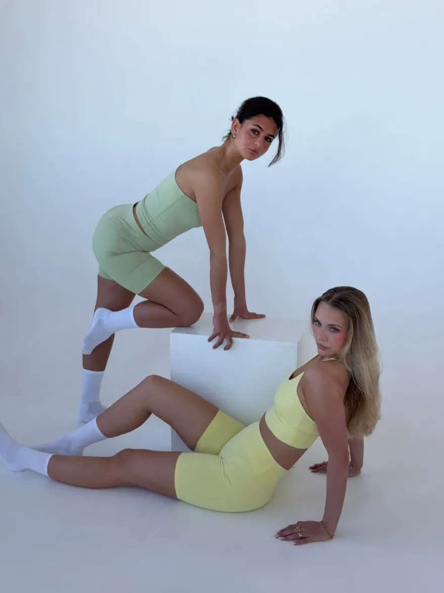 Design By Si Core tube top - Matcha Sale