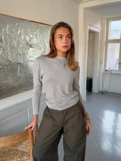 Design By Si Cornelia bluse med åben ryg - Lysegrå Outlet