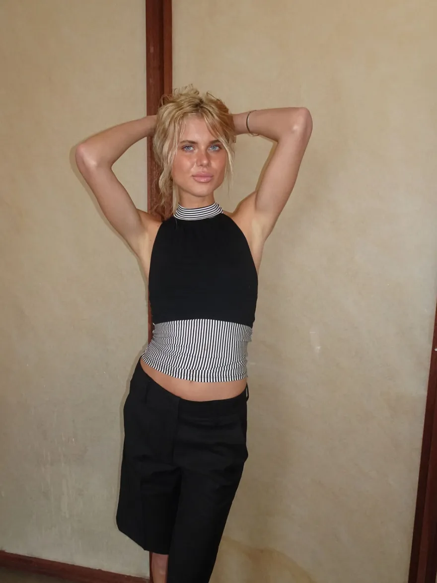 Design By Si Debby halterneck top med striber - Sort/hvid Hot