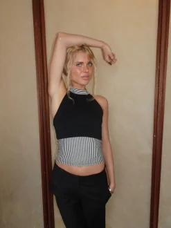 Design By Si Debby halterneck top med striber - Sort/hvid Hot