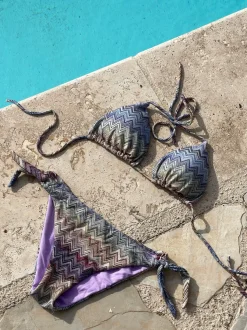 Design By Si Debora bikini med mønster - Guld/lilla Outlet
