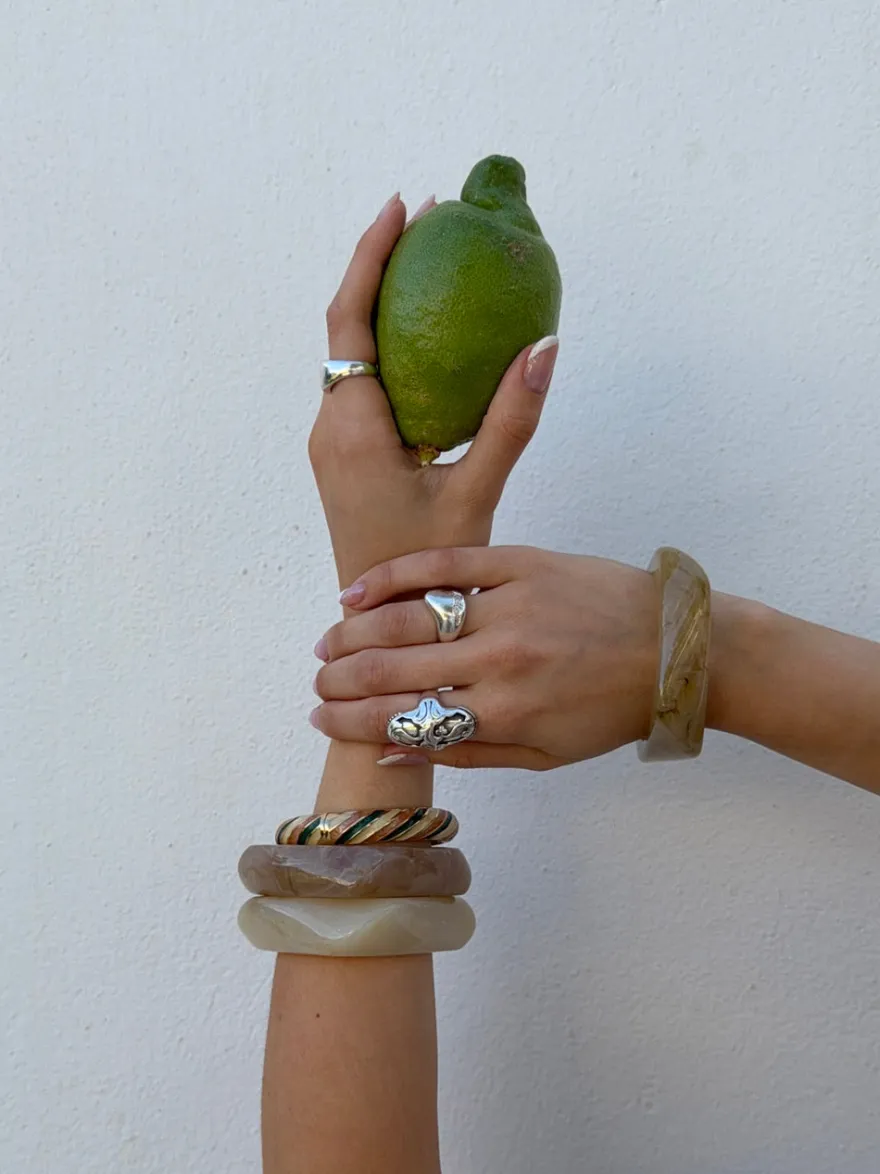 Design By Si Eivora armbånd med striber - Grøn/hvid/brun Online
