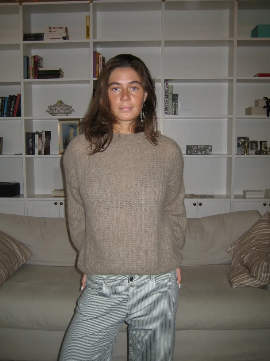 Design By Si Elina striktrøje - Beige Online