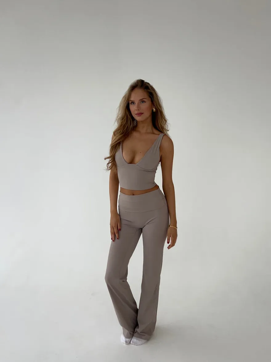Design By Si Essential flared pants - Ash Best