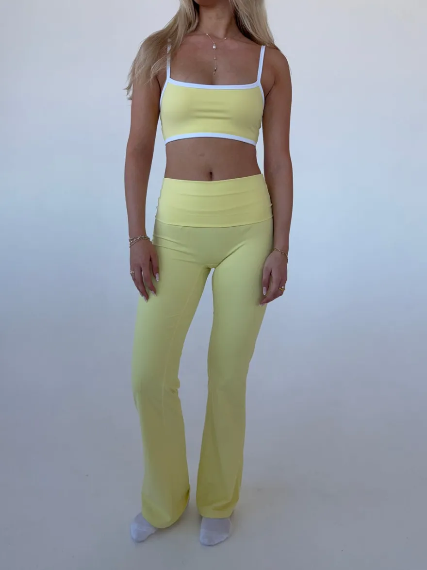 Design By Si Essential flared pants - Butter Sale