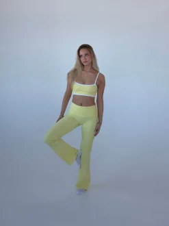 Design By Si Essential flared pants - Butter Sale