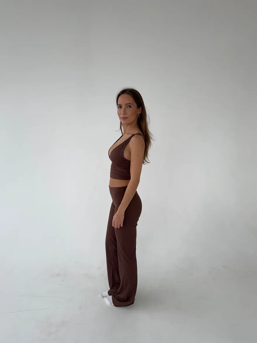 Design By Si Essential flared pants - Espresso Outlet