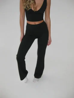 Design By Si Essential flared pants - Jet black Hot