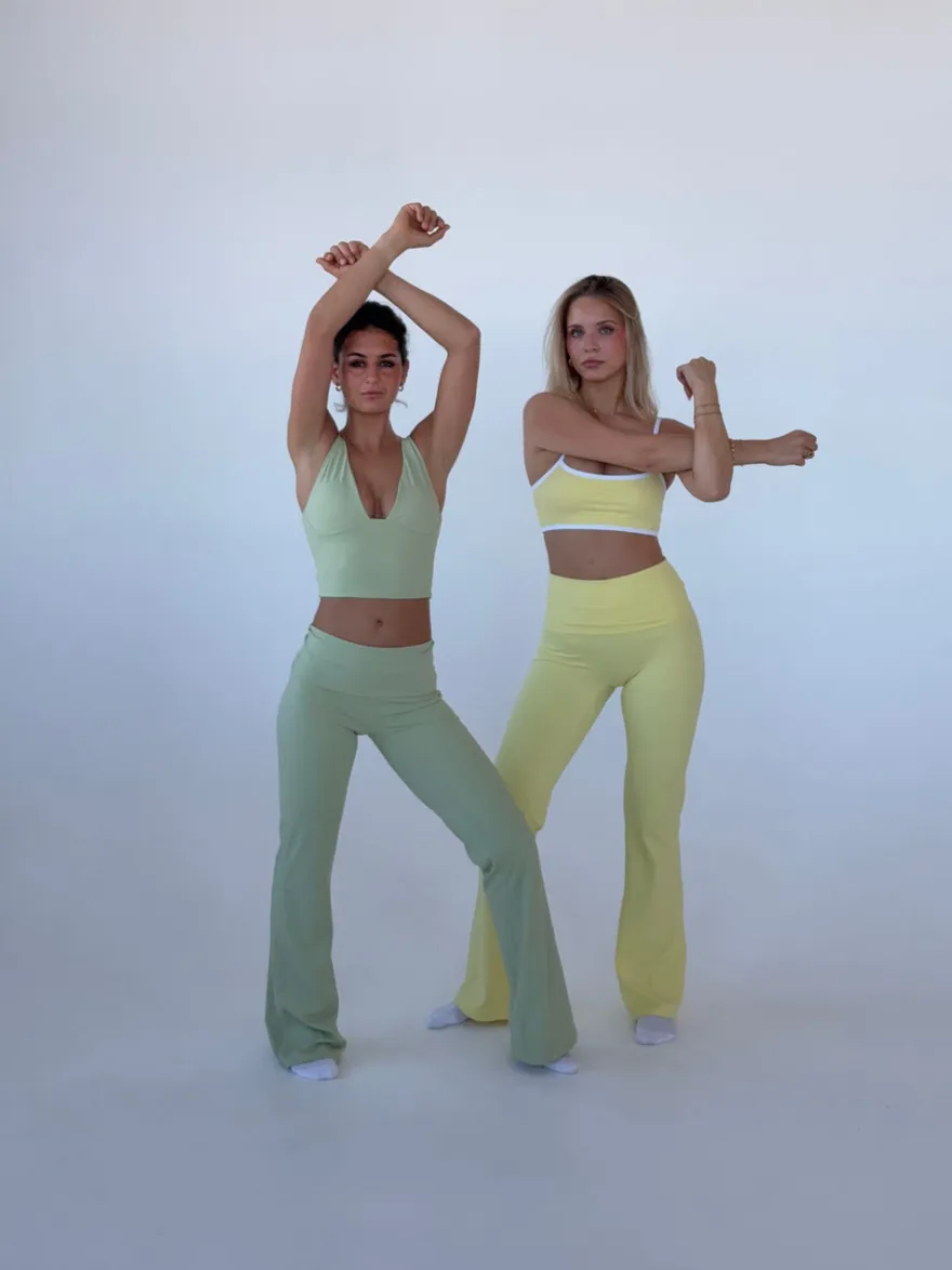 Design By Si Essential flared pants - Matcha Hot
