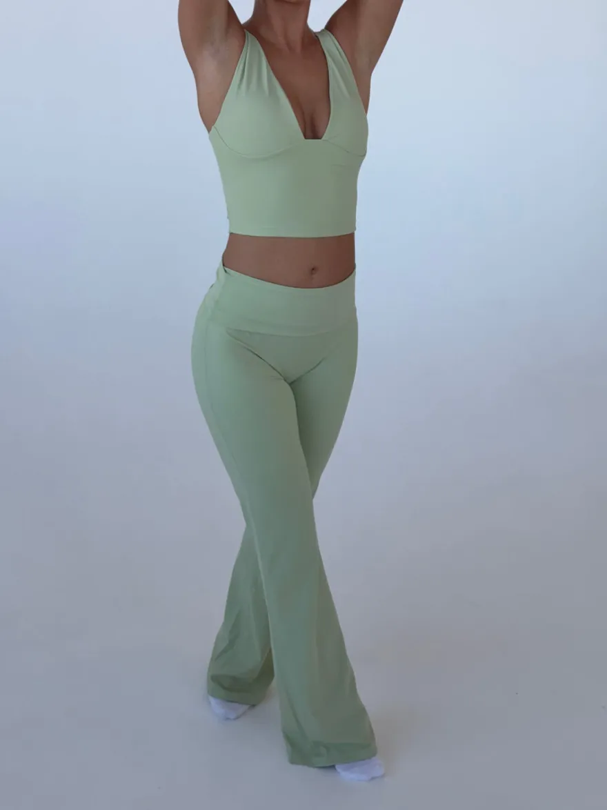 Design By Si Essential flared pants - Matcha Hot