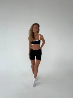 Design By Si Essential shorts - Jet Black Discount