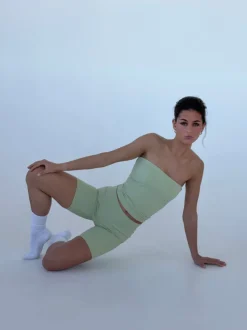 Design By Si Essential shorts - Matcha Best