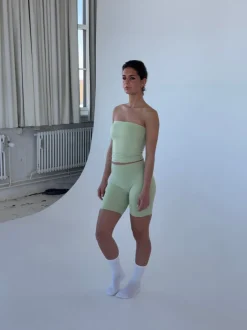 Design By Si Essential shorts - Matcha Best