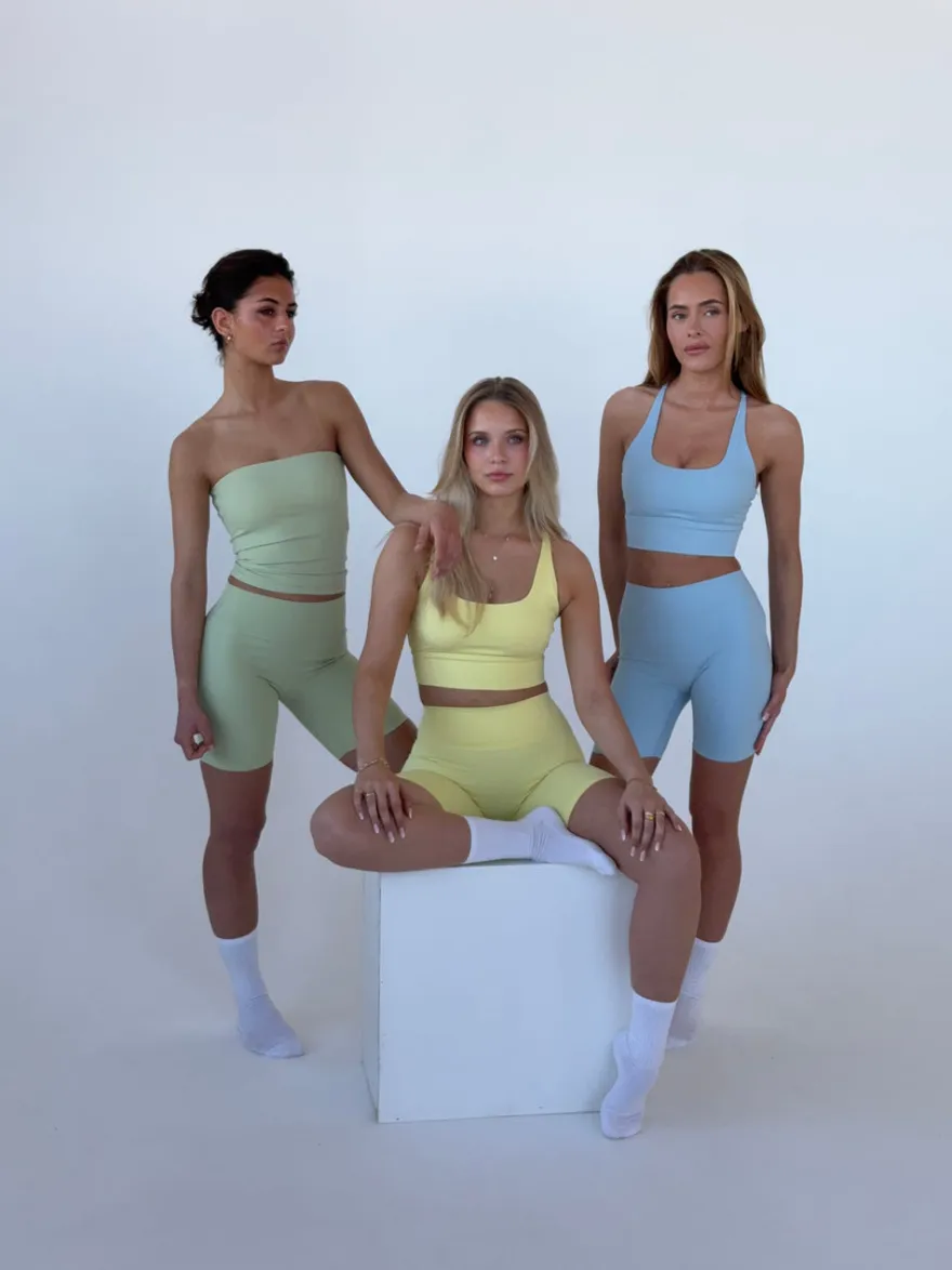 Design By Si Essential shorts - Matcha Best