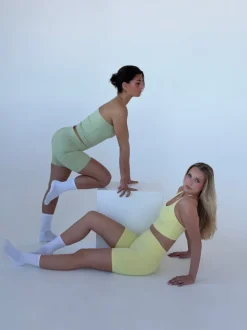 Design By Si Essential shorts - Matcha Best