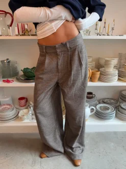 Design By Si Finnja suitbukser med lige ben - Grå Discount