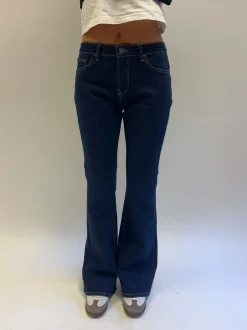 Design By Si Flared star jeans med guld stjerne - Mørk denim Clearance