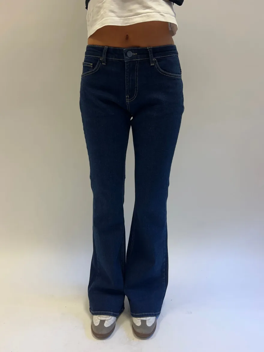Design By Si Flared star jeans med guld stjerne - Mørk denim Clearance