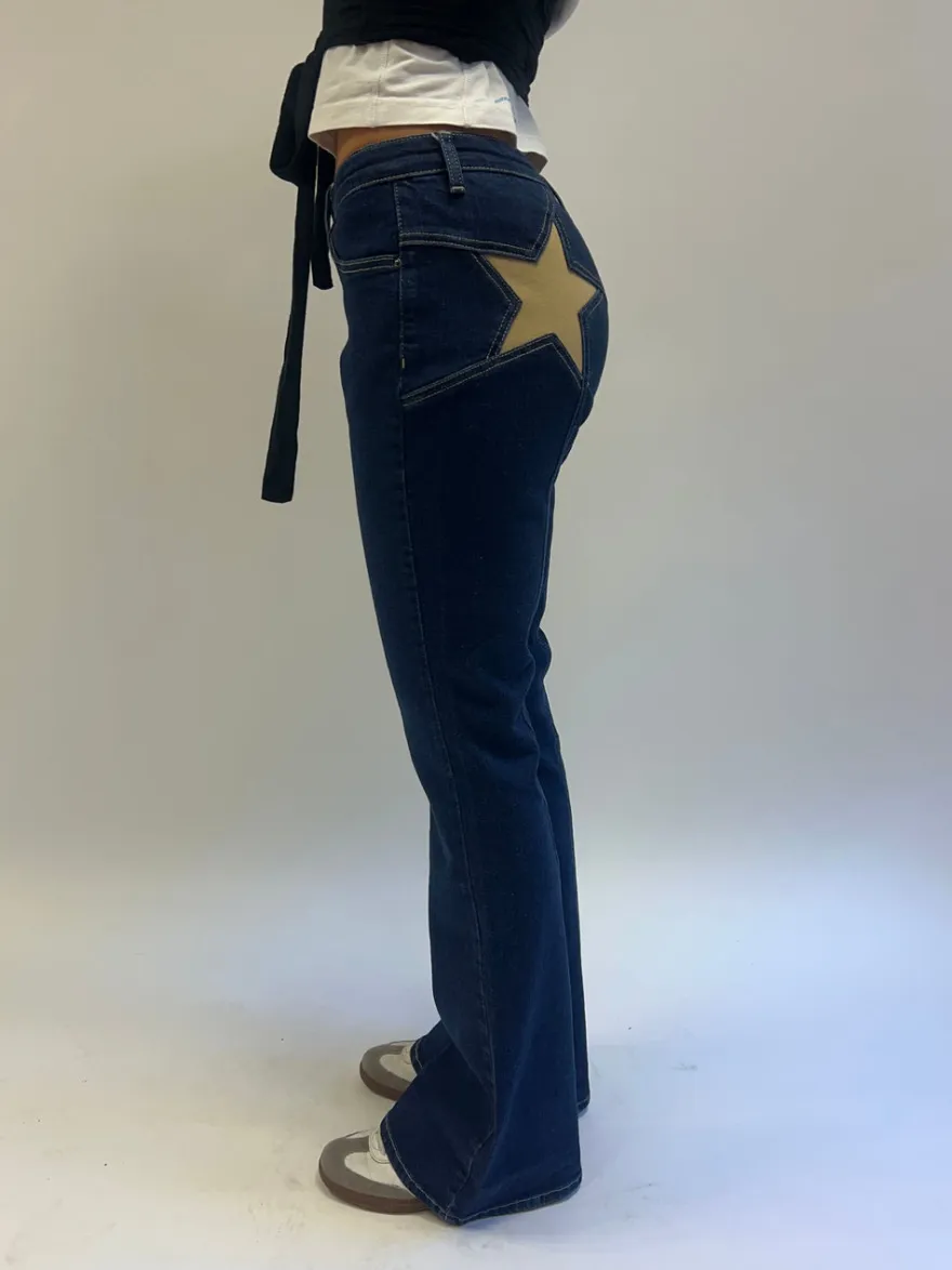 Design By Si Flared star jeans med guld stjerne - Mørk denim Clearance