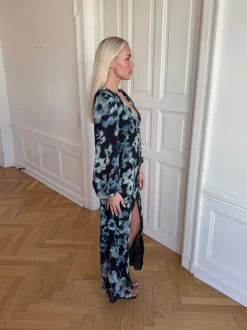 Design By Si Floral kjole med blomster - Navy/hvid New