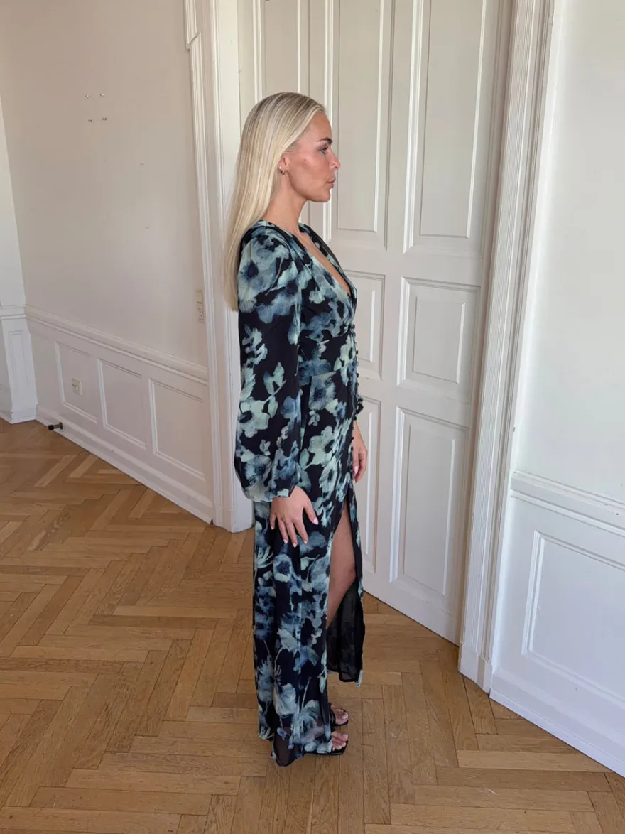 Design By Si Floral kjole med blomster - Navy/hvid New