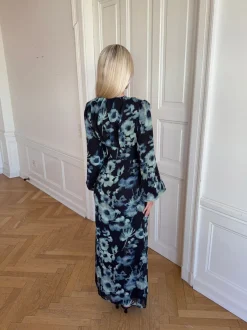 Design By Si Floral kjole med blomster - Navy/hvid New