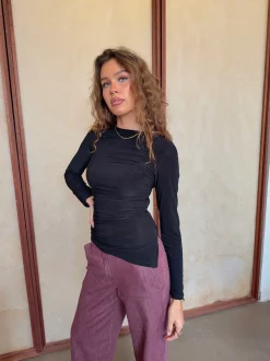 Design By Si Florine bluse med lange ærmer - Sort
