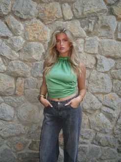 Design By Si Frida halternecktop med åben ryg - Grøn Hot