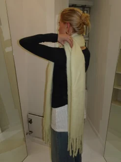 Design By Si Gale tørklæde - Lysegul