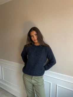 Design By Si Genevieve striktrøje - Navy Sale