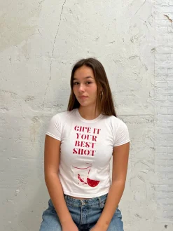 Design By Si Give it your best shot baby tee - Hvid Discount